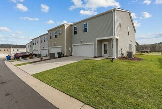 2212 Kasota Ln in Raleigh, NC - Building Photo - Building Photo