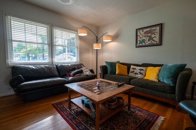 property at 316 Russelcroft Rd