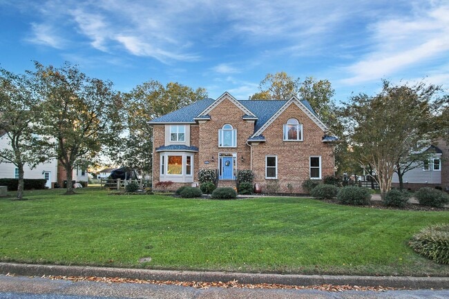 property at 121 W Laydon Way