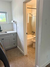 1845 Monroe St in Hollywood, FL - Foto de edificio - Building Photo