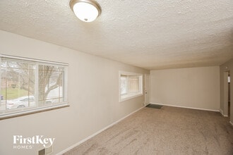 5602 Culver St in Indianapolis, IN - Foto de edificio - Building Photo