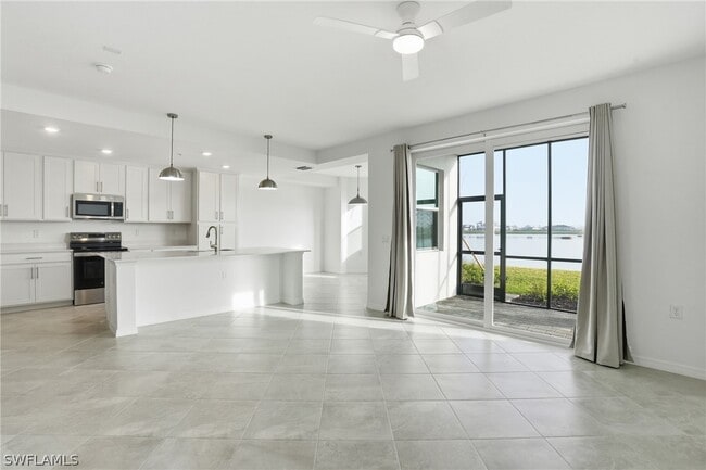 property at 15375 Grn Acrs Ave