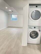 49 Glenmore Dr in Whitby, ON - Building Photo - Building Photo