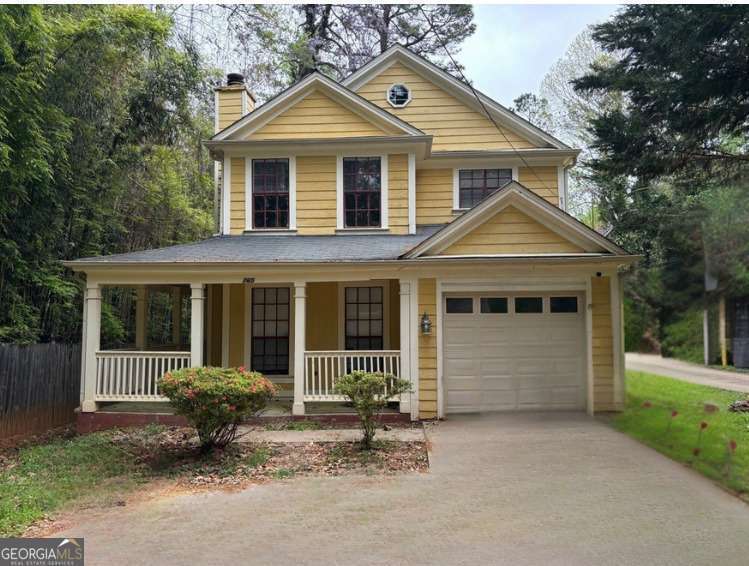 765 Mountain View Dr in Stone Mountain, GA - Building Photo