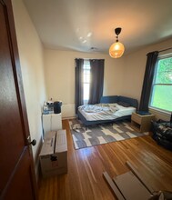 68 Belden St, Unit 2 in Boston, MA - Foto de edificio - Building Photo