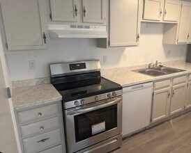 9333 Old Concord Rd in Charlotte, NC - Foto de edificio - Building Photo