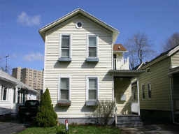 52 Averill Ave in Rochester, NY - Foto de edificio