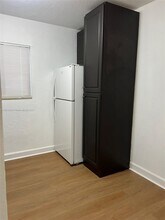 180 NE 71st St in Miami, FL - Building Photo - Building Photo