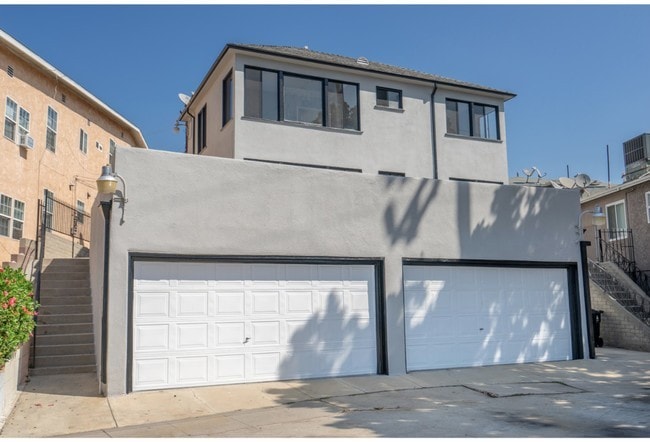 5623-5633 Venice Blvd.