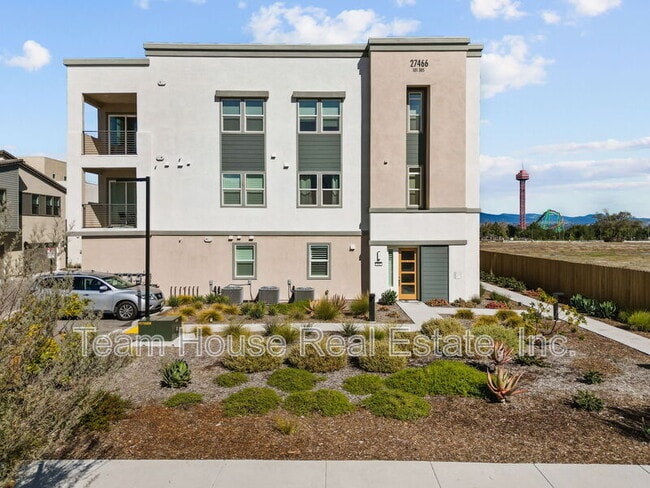 27466 Mercantile Ct in Valencia, CA - Building Photo - Building Photo