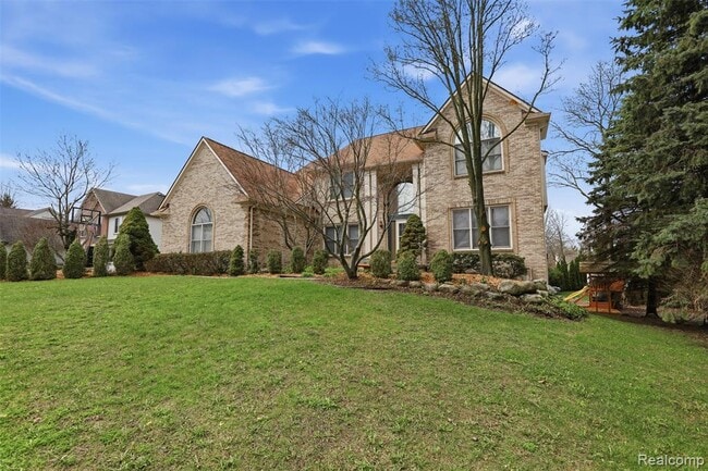 3932 Fieldview Rd in Lake Orion, MI - Building Photo - Building Photo