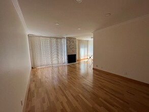 1750 Camino Palmero St in Los Angeles, CA - Building Photo - Building Photo