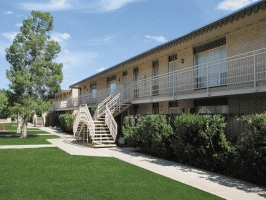 Town and Country Apartments in Las Cruces, NM - Building Photo