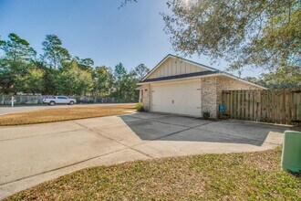 874 Lowery Dr in Fort Walton Beach, FL - Building Photo - Building Photo