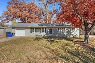 3306 14th Ave SE in Cedar Rapids, IA - Building Photo