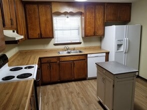 754 Silver Maple Dr in Tallahassee, FL - Building Photo - Building Photo
