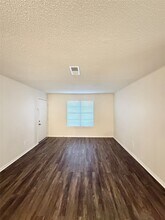 3635 N MacGregor Way in Houston, TX - Building Photo - Building Photo