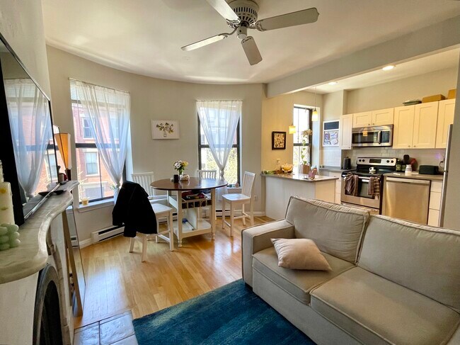 33 Hanson St, Unit 4 in Boston, MA - Building Photo - Building Photo