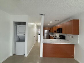 550 SW 115th Ave in Miami, FL - Building Photo - Building Photo