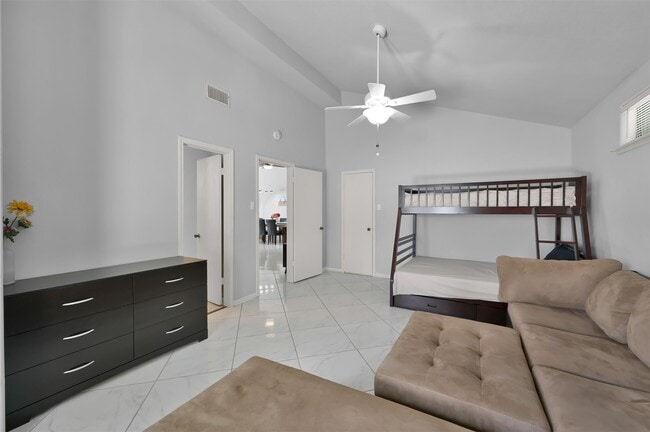 property at 35 Lakeview Village