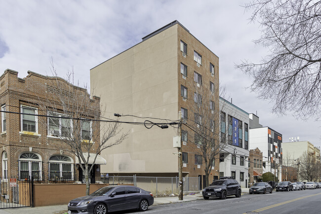 1329 Morris Avenue in Bronx, NY - Building Photo - Building Photo