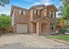 3967 Tarrant Trail in New Braunfels, TX - Building Photo