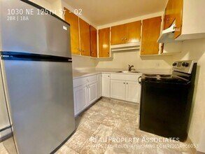 1030 NE 125th St in Seattle, WA - Building Photo - Building Photo