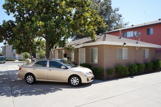 Stoneridge Apartments in Ontario, CA - Building Photo - Building Photo