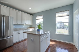 231 Lionel Dr in Grayslake, IL - Building Photo - Building Photo