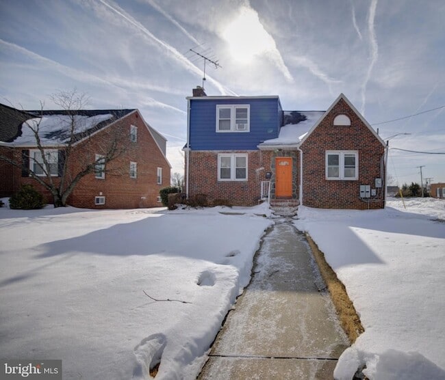 property at 3015 Gibbons Ave