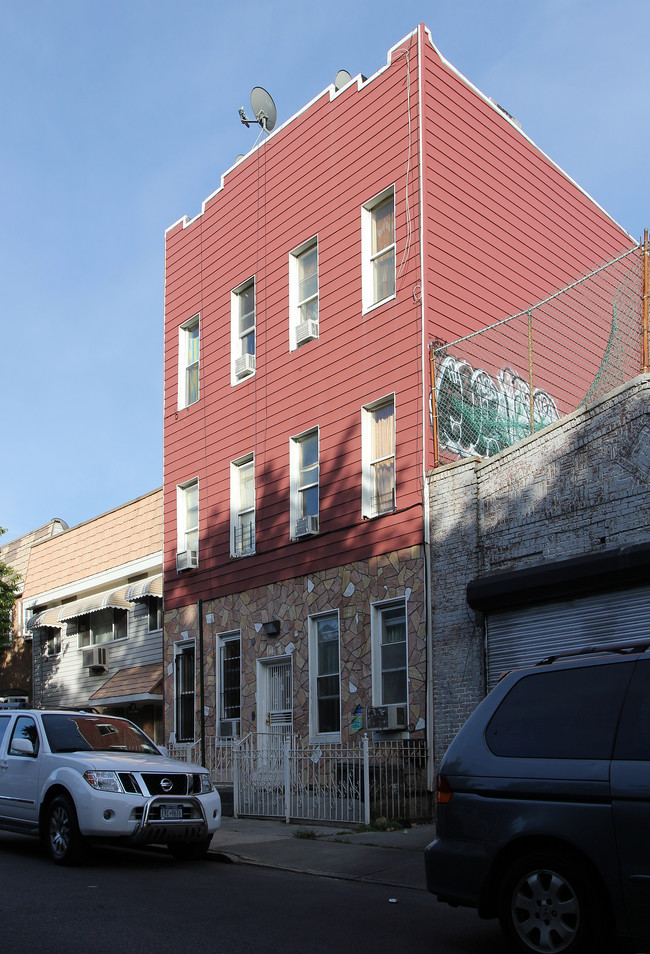 147 George St. in Brooklyn, NY - Foto de edificio - Building Photo