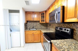 9911 W Okeechobee Rd in Hialeah, FL - Building Photo - Building Photo