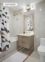 3 Ct Square W in Queens, NY - Foto de edificio - Building Photo