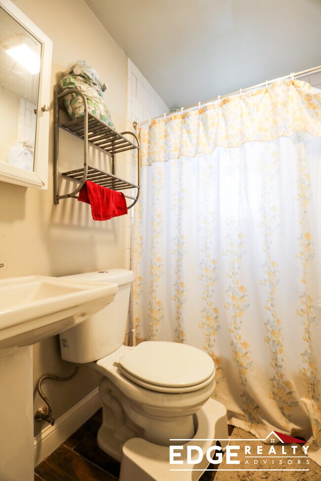 property at 4 Rockledge St