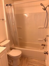 3604 Oregon Dr in Anchorage, AK - Building Photo - Building Photo