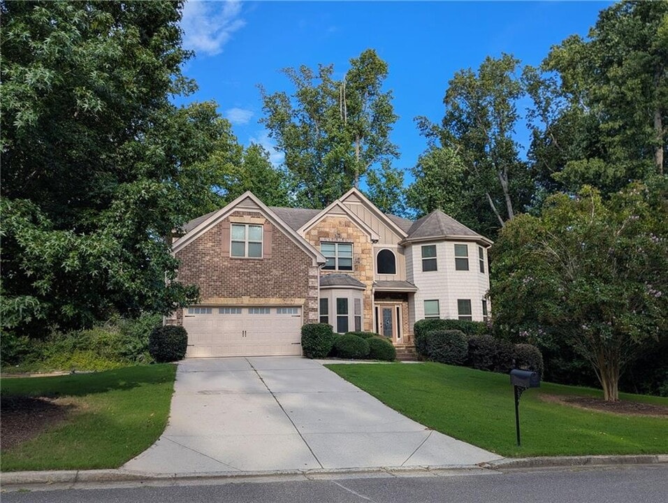 4635 Belcrest Way in Cumming, GA - Building Photo