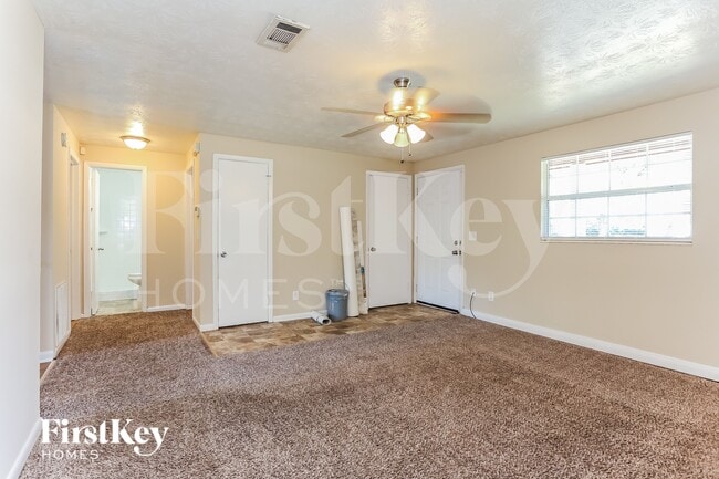 2426 Mill Creek Rd in Jacksonville, FL - Building Photo - Building Photo