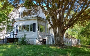 19 North St in Washingtonville, NY - Building Photo - Building Photo