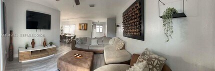 20600 SW 116th Rd in Miami, FL - Building Photo - Building Photo