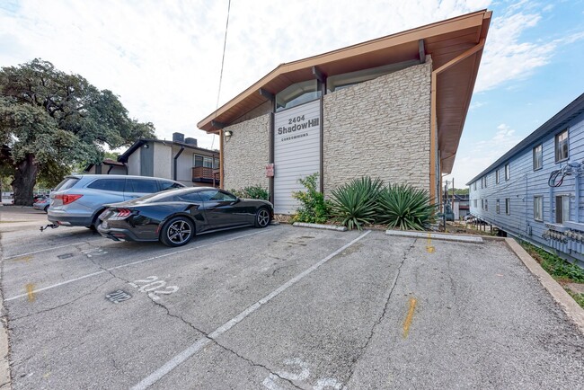 2404 Longview St in Austin, TX - Building Photo - Building Photo