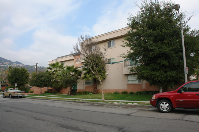 246 W Stocker St in Glendale, CA - Foto de edificio - Building Photo