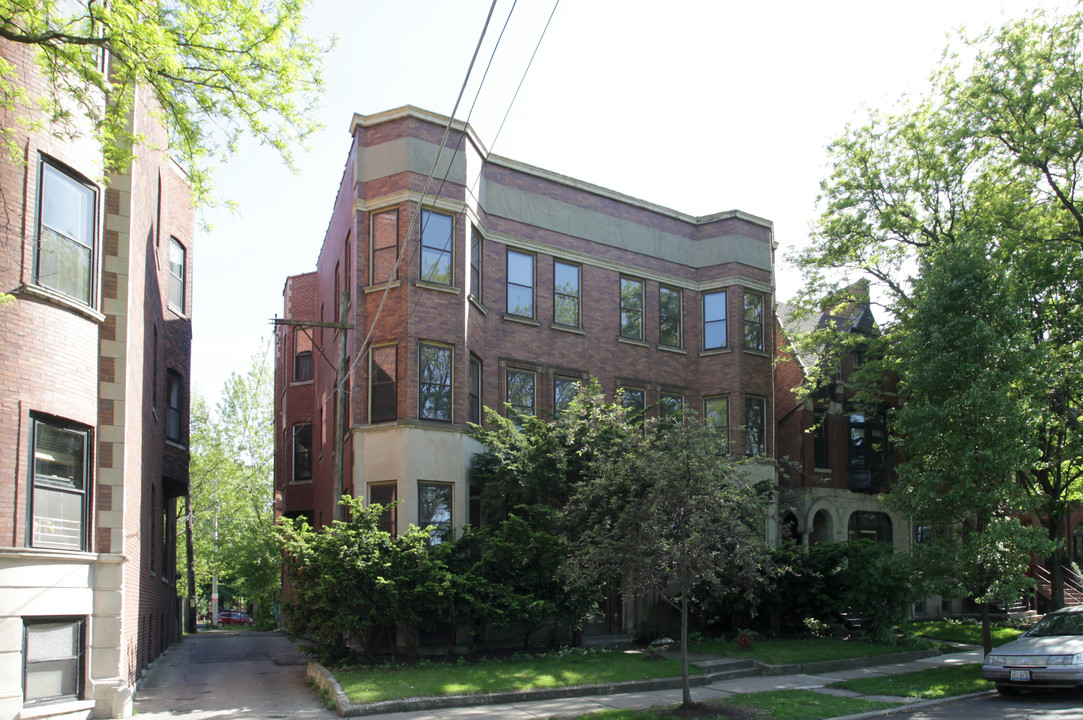 1361-1363 E 50th St in Chicago, IL - Building Photo