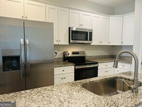 110 Lenox Cir in Lagrange, GA - Building Photo - Building Photo