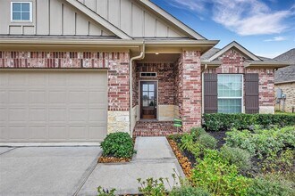 206 Brazos Dr in Baytown, TX - Building Photo - Building Photo
