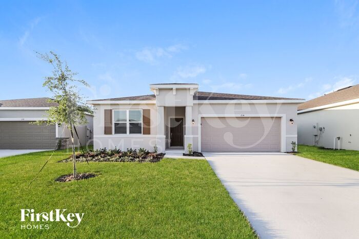 214 Windsor Reserve Dr in Eagle Lake, FL - Building Photo