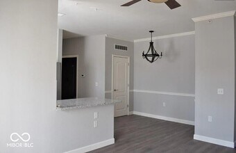 12938 University Crescent in Carmel, IN - Building Photo - Building Photo