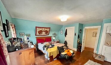 53 Elm St, Unit 3 in Somerville, MA - Foto de edificio - Building Photo