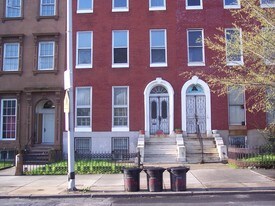1327 W Fayette St, Unit 1 in Baltimore, MD - Building Photo