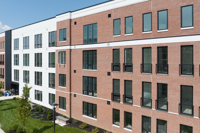 Water Street Lofts in Newton, NJ - Foto de edificio - Building Photo