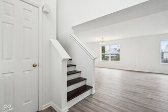 5344 Arbor Creek Dr in Indianapolis, IN - Building Photo - Building Photo